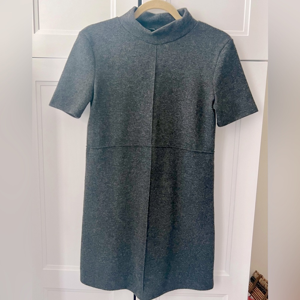 Mini sweater dress- like new